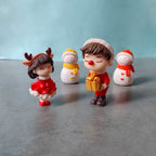 - Mini Couple Figurines – PVC Christmas Gift Set for Bonsai, Microlandscape & Holiday Decoration