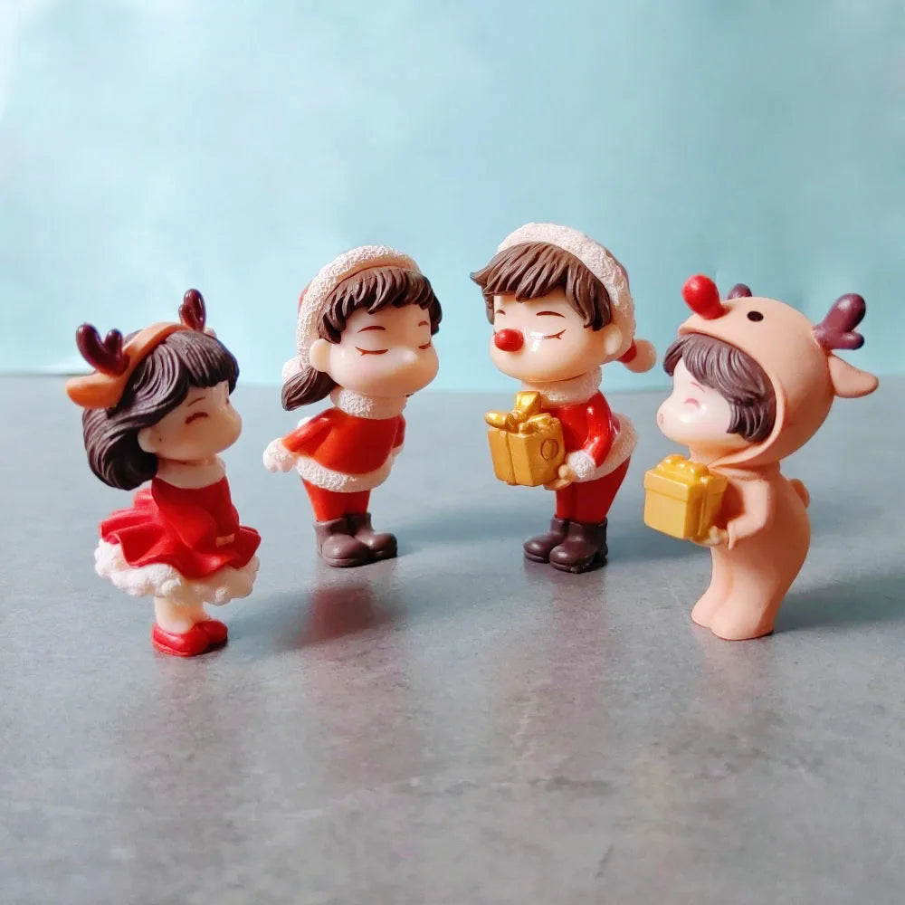 - Mini Couple Figurines – PVC Christmas Gift Set for Bonsai, Microlandscape & Holiday Decoration